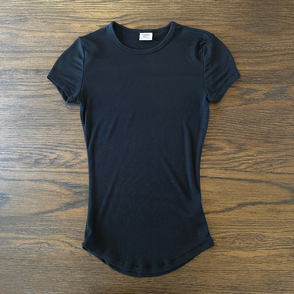 Aritzia Sunday Best BLISS Hip Ribbed T-Shirt (XXS)